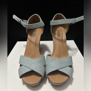 Light blue platform wedges size 6